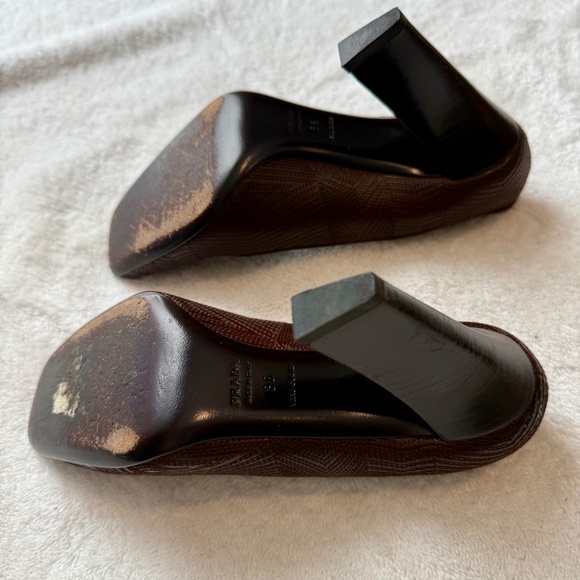 Prada Brown Textured Block Heel Pumps Size 36 - Picture 2 of 2